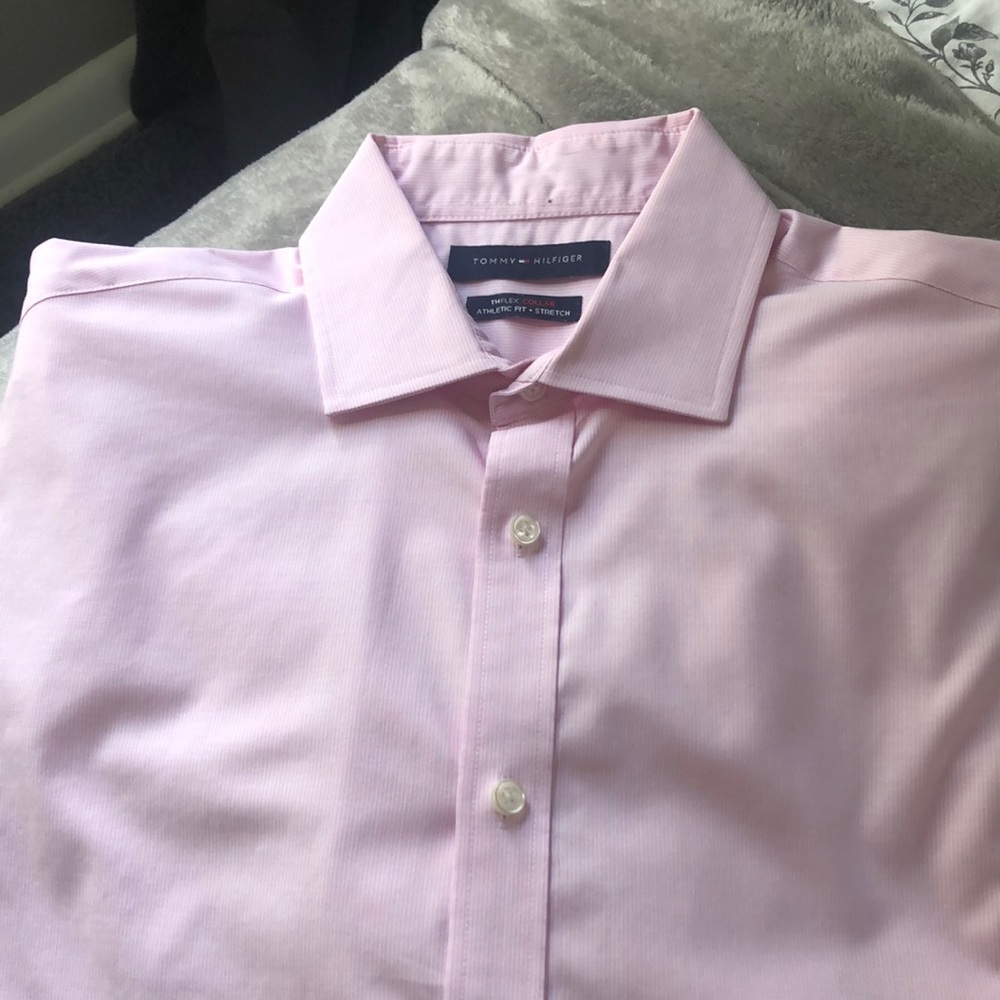 Men’s Tommy Hilfiger Pink Dress Shirt 15 1/2 32/33